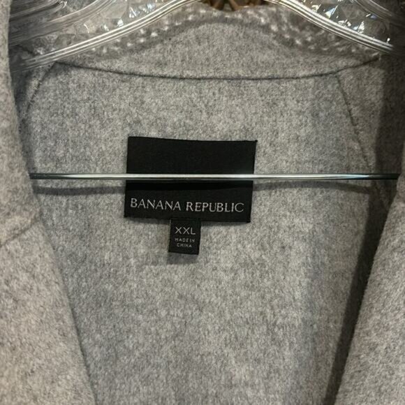 Banana Republic woman’s gray wool coat size XXLARGE - Picture 5 of 8